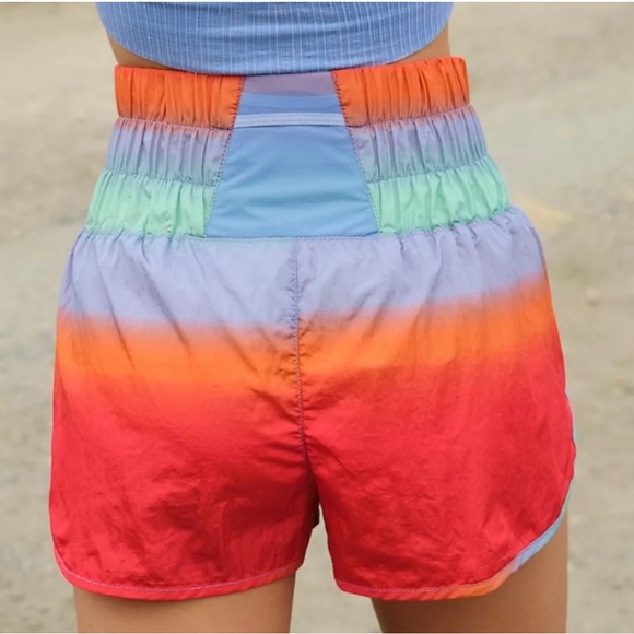 HOST PICK 🥳🤩NEW FREE PEOPLE The Way Home Printed Shorts - Picture 2 of 2